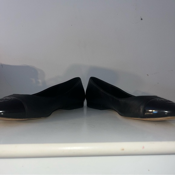 MICHAEL Michael Kors Black Leather Loafers - Picture 6 of 9